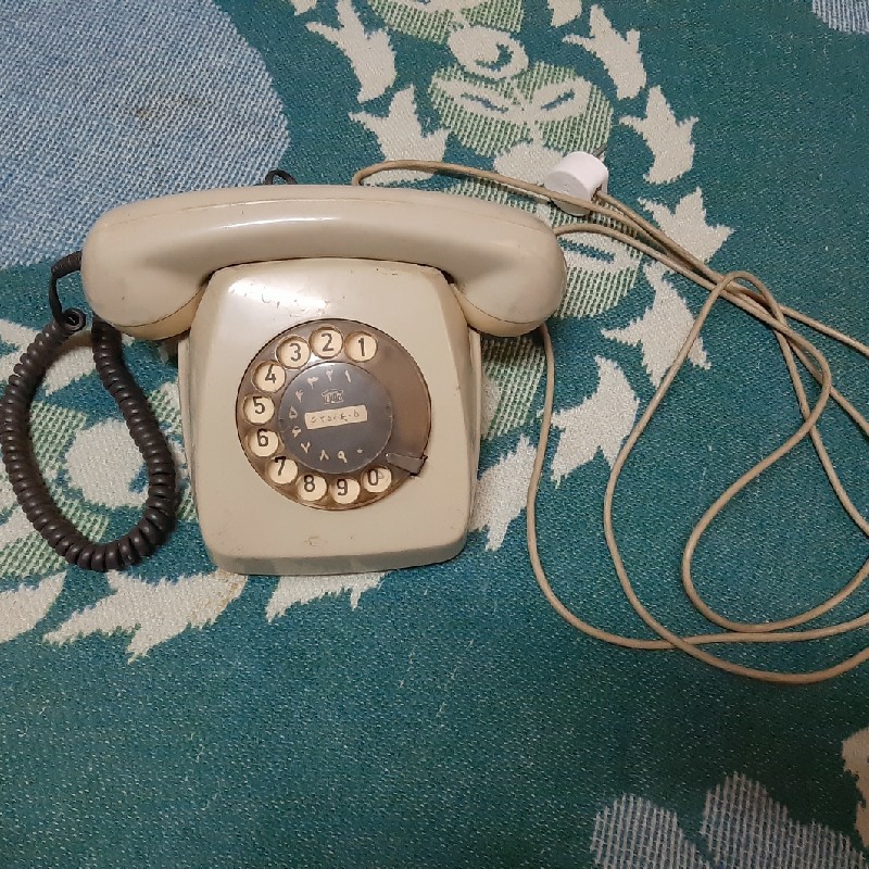 تلفن قدیمی آلمانی نو تمیز